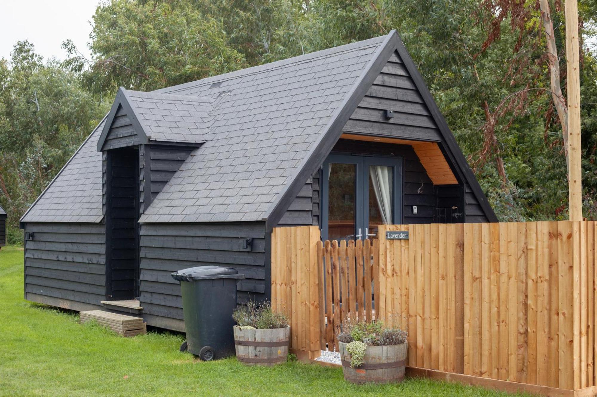 Wildflower Meadow Cabins Whitington Exterior foto